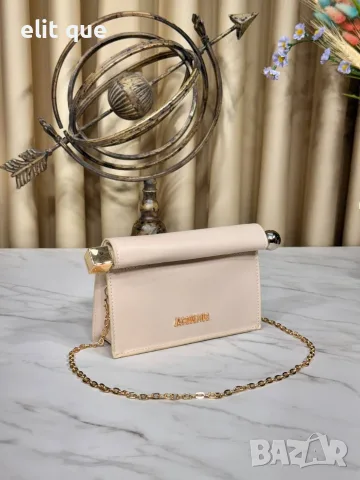 чанти Jacquemus - The Rond Carre clutch ↔️ 20 cm ☘️ ↕️ 11 cm🌸 , снимка 3 - Чанти - 55343191