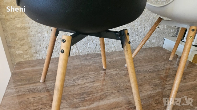 2 стола - бял и черен , снимка 5 - Столове - 54001093