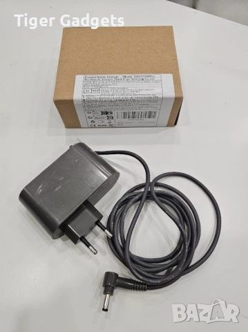 Зарядно устройство 30.45V 1.1A за Dyson V10 / V11 (модел 205720-03, съвместимо)