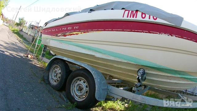 Моторна яхта Bayliner CAPRI, снимка 7 - Воден транспорт - 54428969
