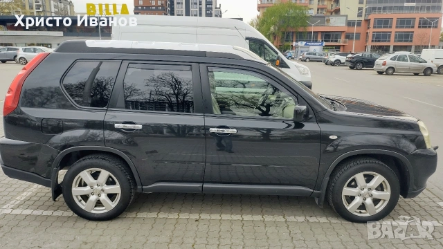 Nissan Xtrail T31, снимка 15 - Автомобили и джипове - 54410444