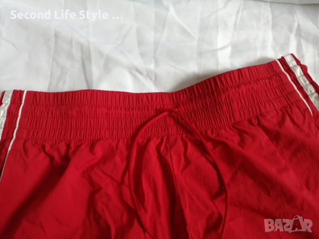 Adidas оригинални дамски спортни къси панталонки р-р S, снимка 5 - Къси панталони и бермуди - 54045724