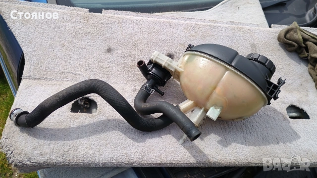 Казанче антифриз + помпа за рециркулация и маркучи за Mercedes W212