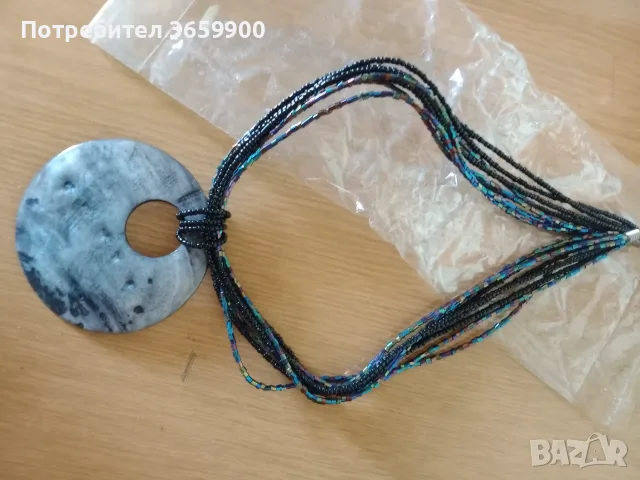 Красиво дамско колие с мида