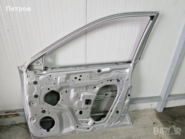 Nissan Rogue предна дясна врата, снимка 2 - Части - 54844593