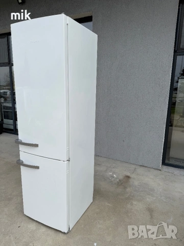 Хладилник с фризер Миеле 2м инвертор, снимка 4 - Хладилници - 54212851