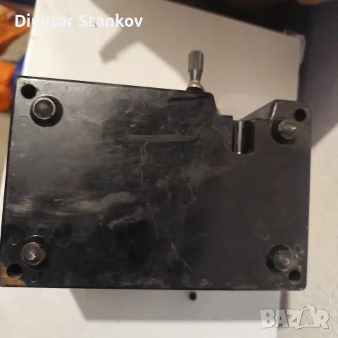 Мегаомметър, мегер, измерител съпротивление, снимка 5 - Друга електроника - 55627334