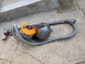 Прахосмукачка без торба Dyson, снимка 1