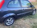 Продавам Форд фиеста 1.2 бензин с климатик, снимка 3