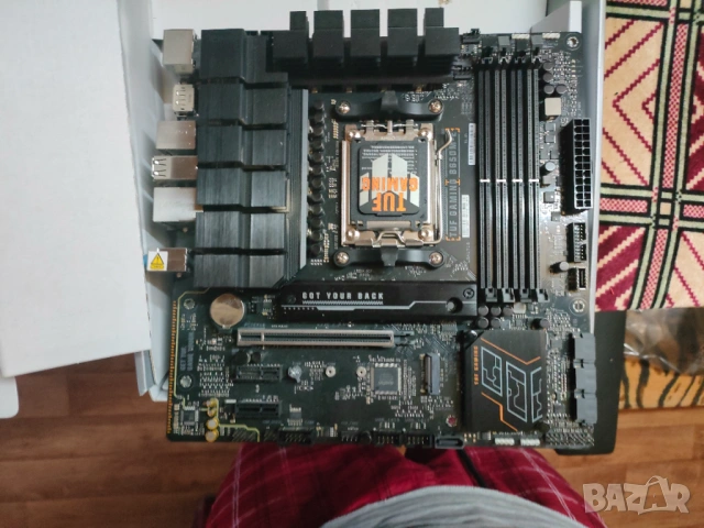 дънна платка ASUS TUF B650M-E за донор или за части