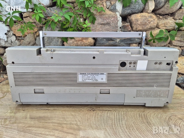 Радиокасетофон Siemens RM818, снимка 5 - Радиокасетофони, транзистори - 55190882