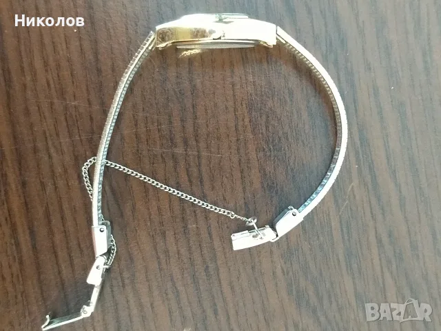 Продавам женски или момичета часоник-Citizen,Gruen,Lorus, снимка 4 - Дамски - 55357603