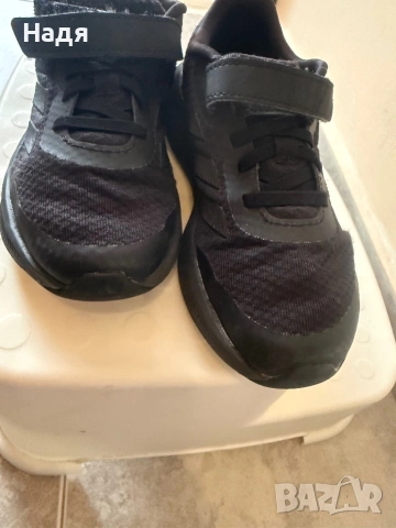 Маратонки Adidas, снимка 3 - Детски маратонки - 54090254