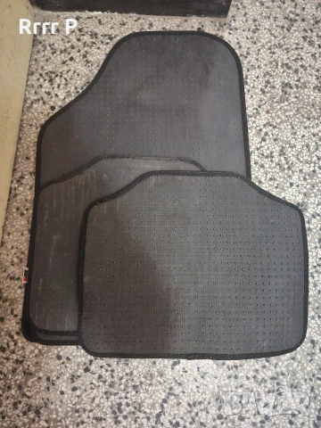 Универсални мокетени стелки за кола, снимка 5 - Аксесоари и консумативи - 54173994