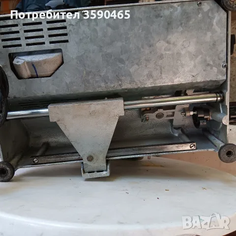 Слайс машина колбасорезачка, снимка 9 - Обзавеждане на кухня - 55499756