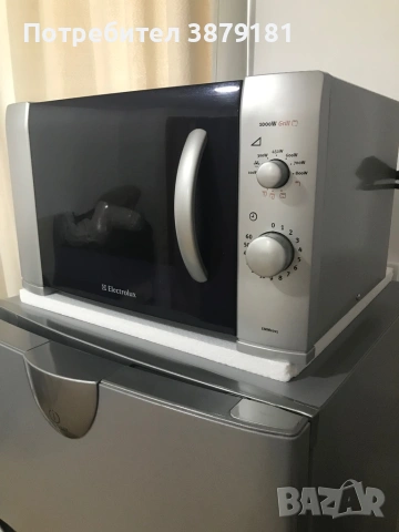 Микровълнова печка Electrolux