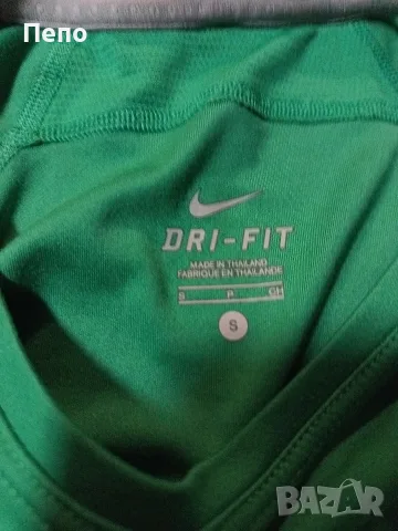 Спортна тениска Nike, снимка 2 - Тениски - 55343947