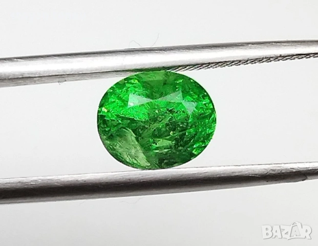 Изключителен ярко зелен цаворит гранат 1.95 карата! Нов!, снимка 6 - Други - 54196812