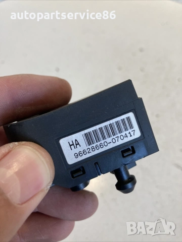 Превключвател/бутони на волана за Vauxhall Antara 2.0 CDTi (2009) 96628626, снимка 2 - Части - 55009021