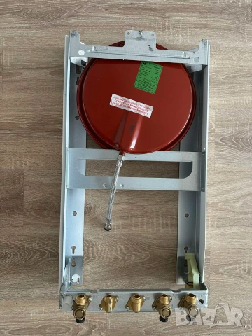 Нов двуконтурен газов котел Bosch Junkers Cerapur 24kW, снимка 9 - Бойлери - 55123625