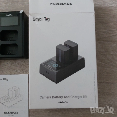 Пълен Комплект 2 Батерии + Двойно LCD Зарядно SmallRig NP-FW50 за Sony (Нов), снимка 3 - Батерии, зарядни - 55278306