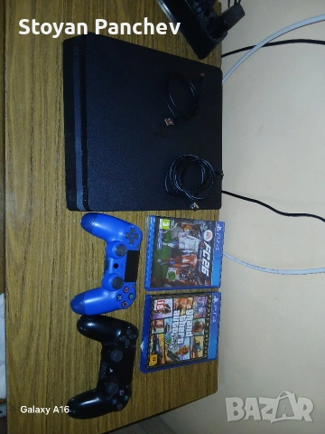 Playstation 4 slim 1000гб с два джойстика и две игри Gta5 Fifa26