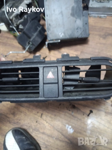 Духалки , авариини за Suzuki Splash 7361051k00
