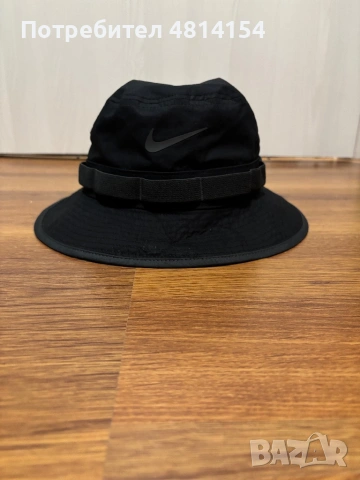 Шапка на Nike 
