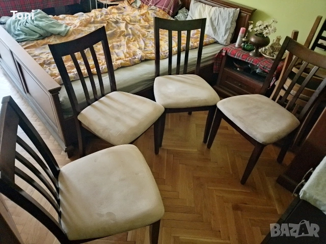 трапезен дървен стол 4 броя Made in Malaysia , дървени столове плюшени , снимка 2 - Столове - 54378506