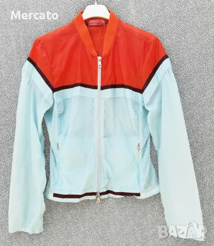 Оригинално дамско яке ветровка Prada Sport, снимка 2 - Якета - 55527488