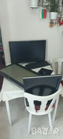 Качествен, Дизайнерски монитор HP ZR2740w. 27 инча, H-IPS матрица, W-LED, 2560x1440p, Премиум стойка, снимка 2 - Монитори - 55475374