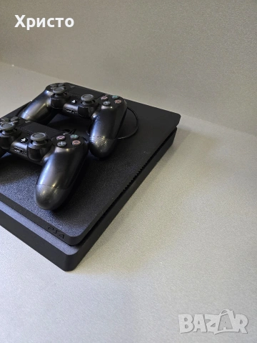 🎮🕹 Playstation 4 🕹🎮 + 2 контролера, снимка 2 - PlayStation конзоли - 54508388