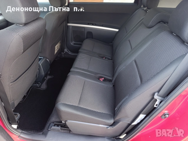 Toyota Corolla Verso 2.2 D4D, снимка 11 - Автомобили и джипове - 54625013