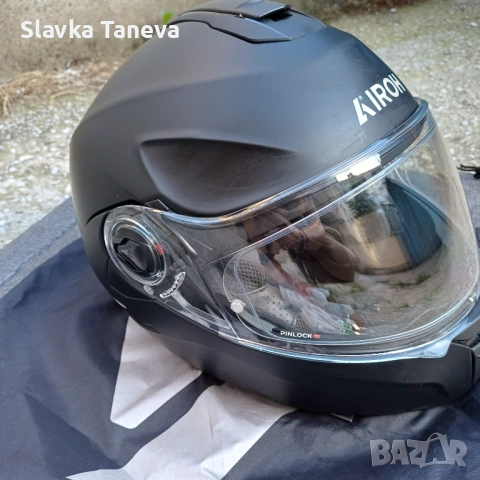 Модуларна каска AIROH Specktre black matt с интерком, М размер, снимка 2 - Аксесоари и консумативи - 54857811
