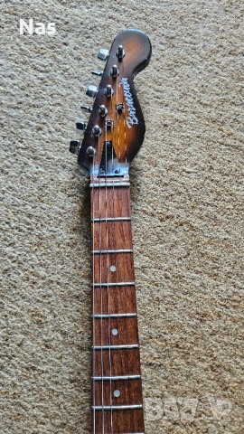 Продавам електрическа китара, снимка 3 - Китари - 54246444