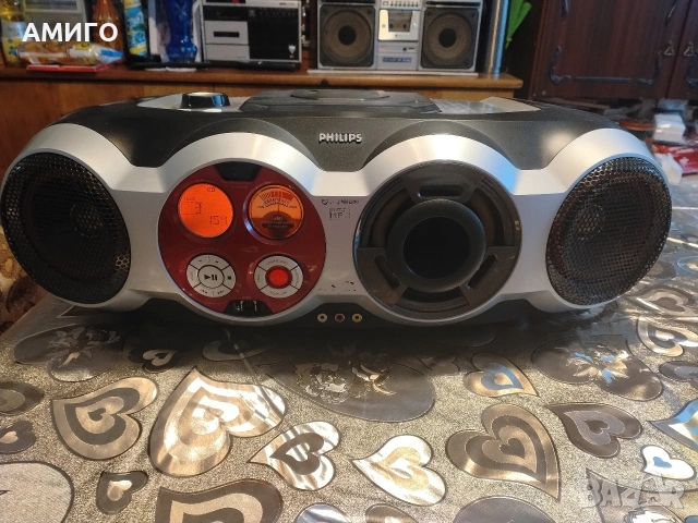 Продавам MP3 уредба с тунер и AUX. Philips
