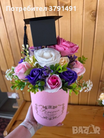 Абитуриентски кутии с цветя, снимка 2 - Декорация за дома - 54154677