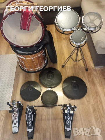Продавам барабани,падове,рототоми,тъпани,педали и тонколона(монитор)