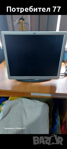 TFT монитор HP работещ.