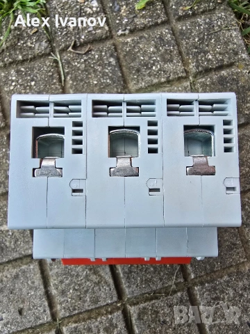 Автоматичен прекъсвач Eaton 100A PLHT-C100/3, снимка 4 - Други машини и части - 54839168