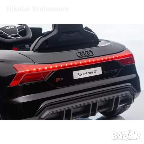 Акумулаторен джип Audi RS E-Tron GT 4X4 Licensed с меки гуми и кожена седалка 12V, снимка 3 - Детски велосипеди, триколки и коли - 55437025