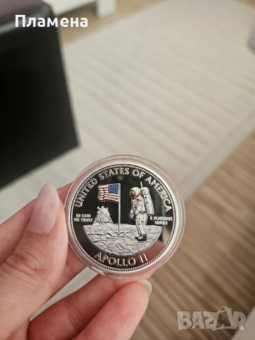 Колекционерска монета Apollo 11 / Artemis II 2026 – цветна, капсулирана