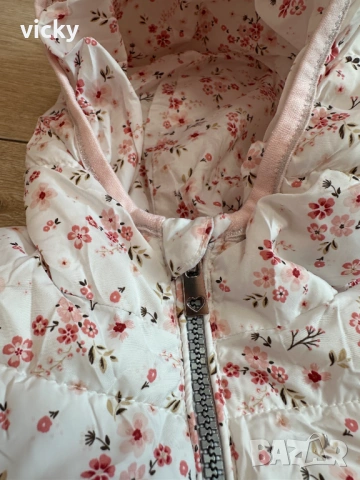 Елек/грейка с флорални мотиви Reserved, размер 86 и 98, снимка 5 - Детски якета и елеци - 46421085