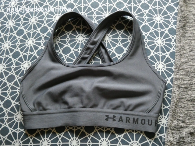 продавам лот от спортен сутиен и потник на марката under  armour,размер s, снимка 2 - Потници - 54750767
