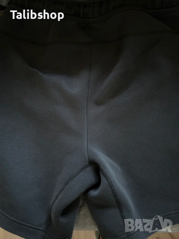 Nike шорти TECH FLEECE, снимка 5 - Спортни дрехи, екипи - 55247021