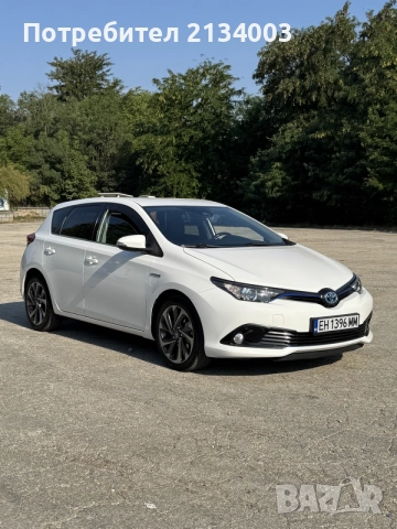 Toyota Auris 1.8 Hybrid 2018г Гаранция , снимка 3 - Автомобили и джипове - 55466012