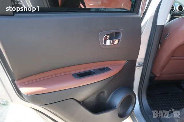 Nissan Qashqai Кожа Панорама Keyless Бензин Газ , снимка 11 - Автомобили и джипове - 55616999