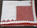 Ръчно, бродирана покривка за маса , снимка 3