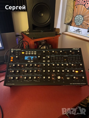 Синтезатор Novation Peak