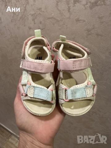 бебешки сандали H&M